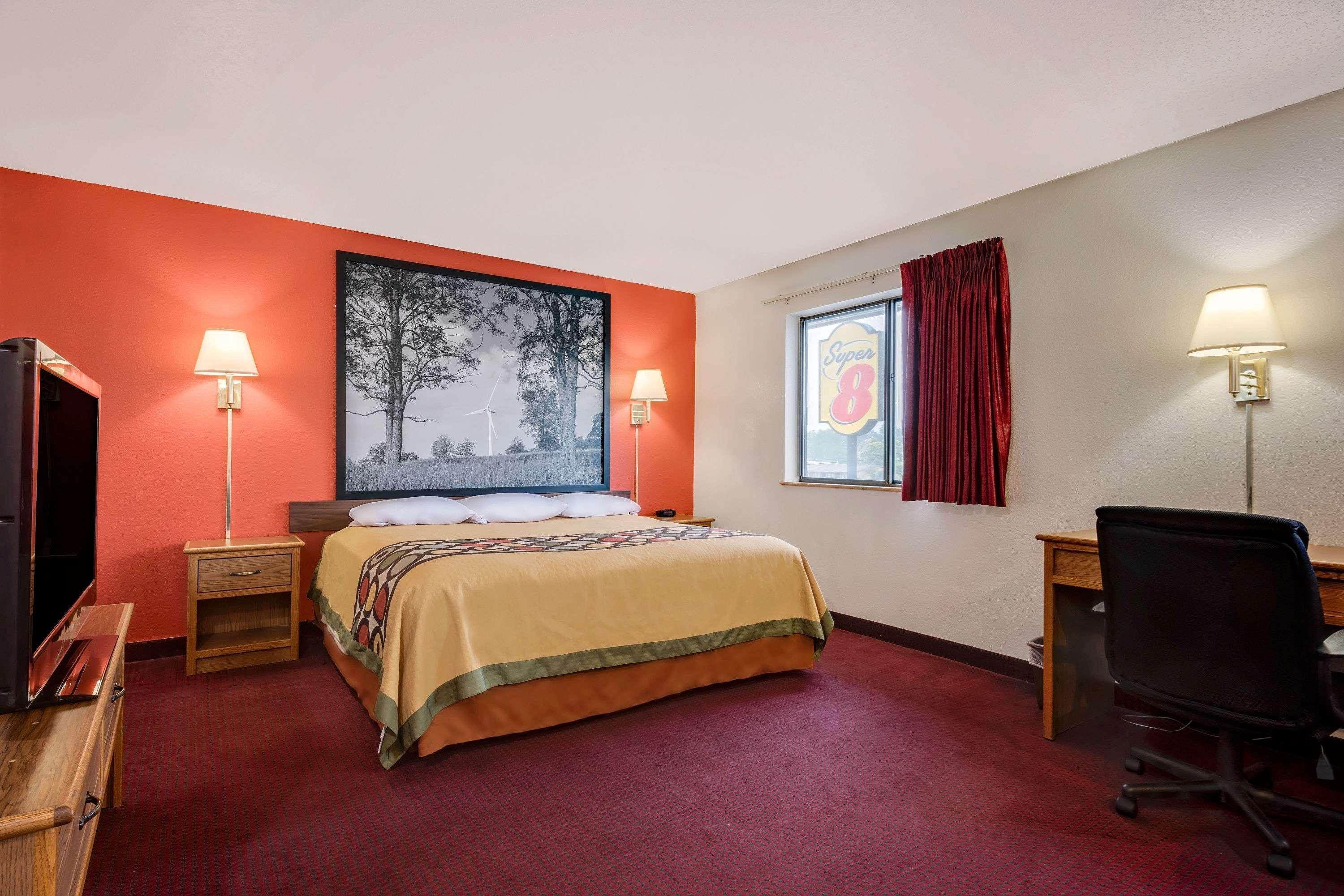 Super 8 Martinsburg Hotell Exteriör bild